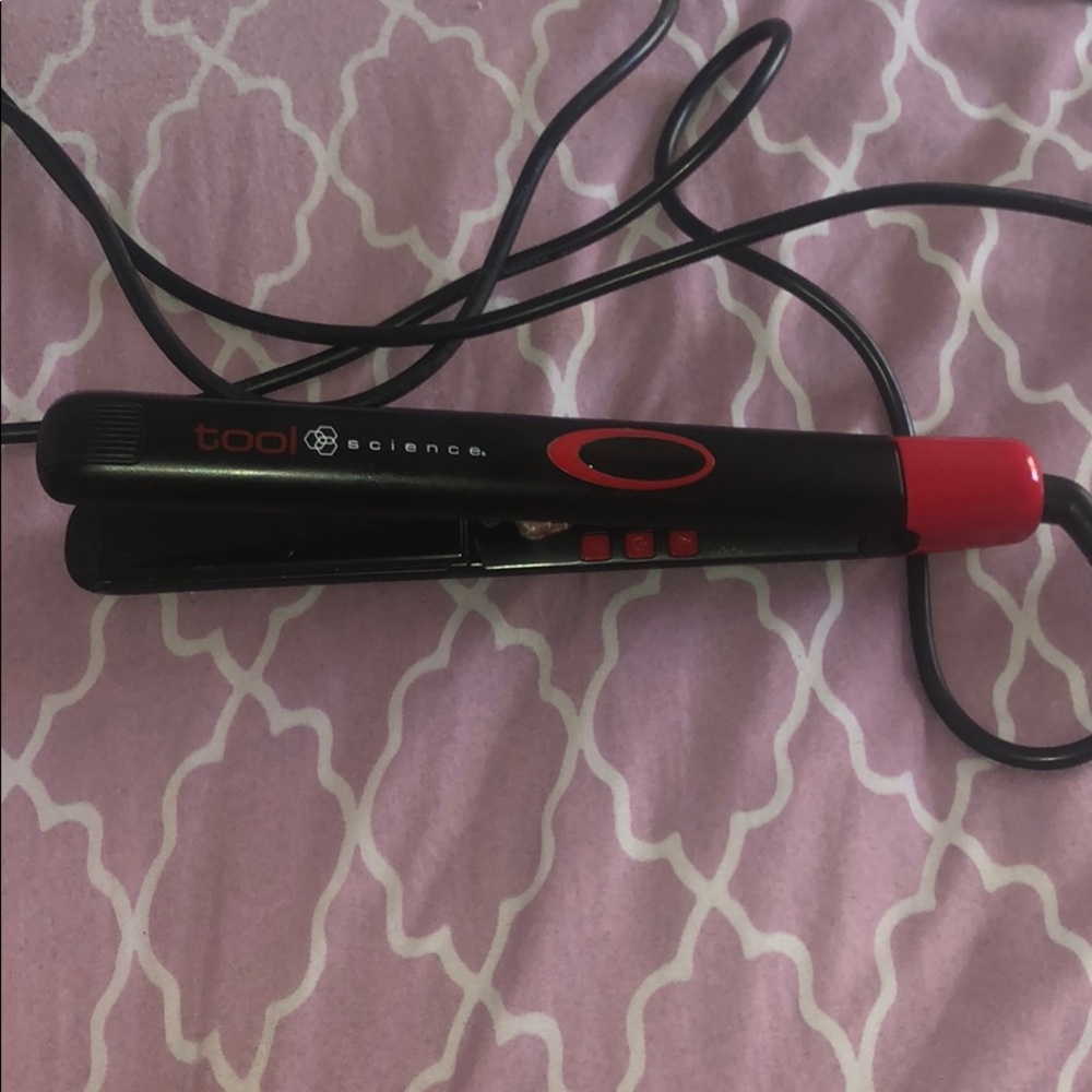 Flat iron